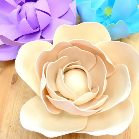Цветок  из фоамирана "Ваниль" (цвет любой по договоренности)